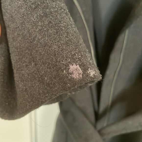 Women’s Old Navy Pea coat. - Picture 3 of 4